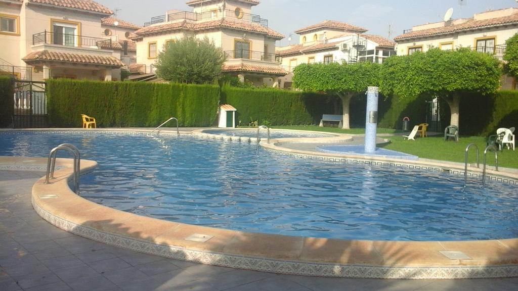 טורבייחה Holiday Home Torre De Pisa מראה חיצוני תמונה